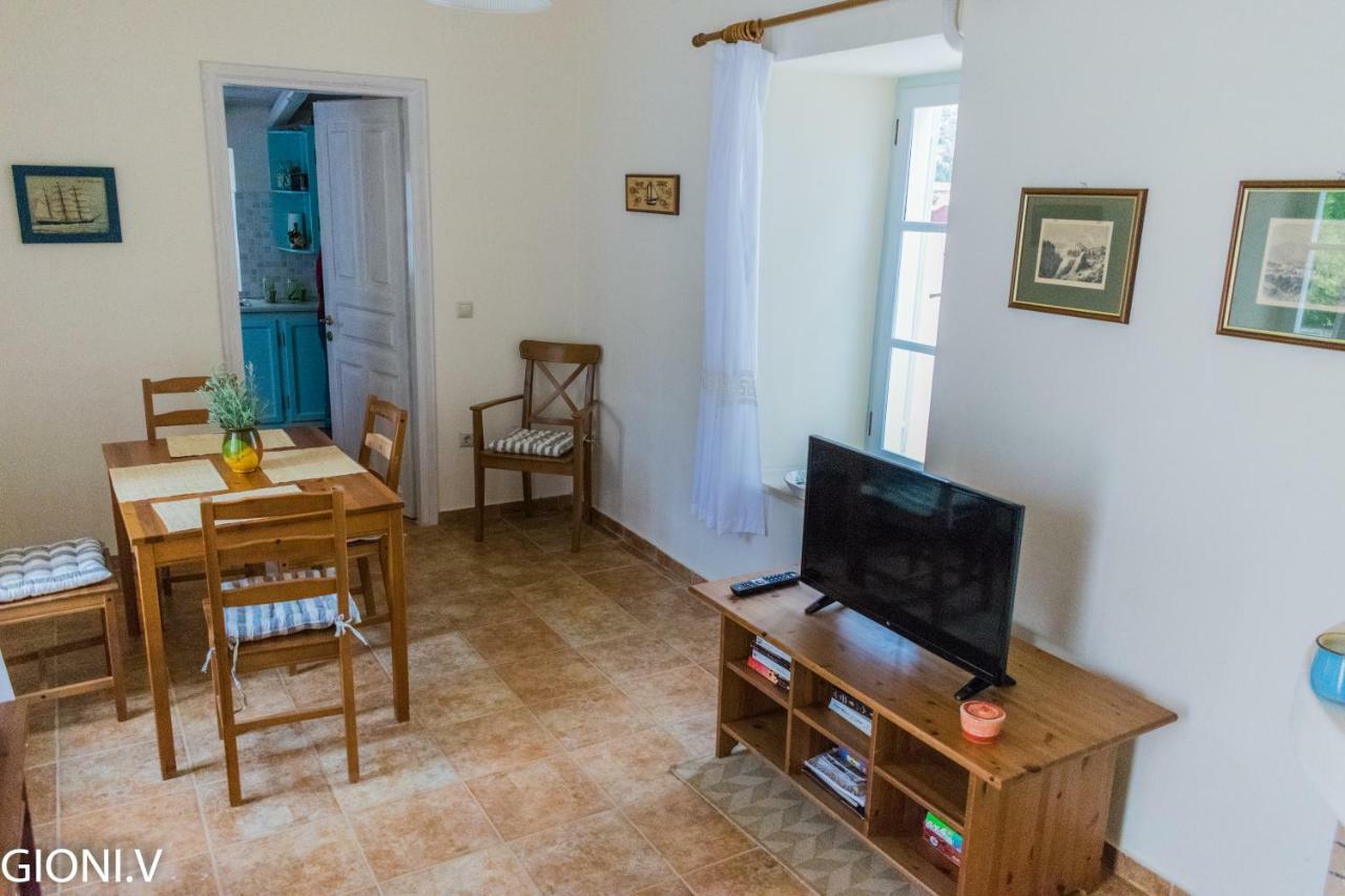 Angeliko'S Vourgaris Stone House Villa Хидра Екстериор снимка